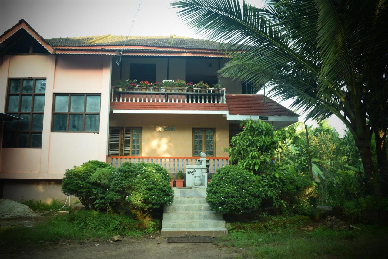 Ibbani Homestay, Siddapur Exterior photo